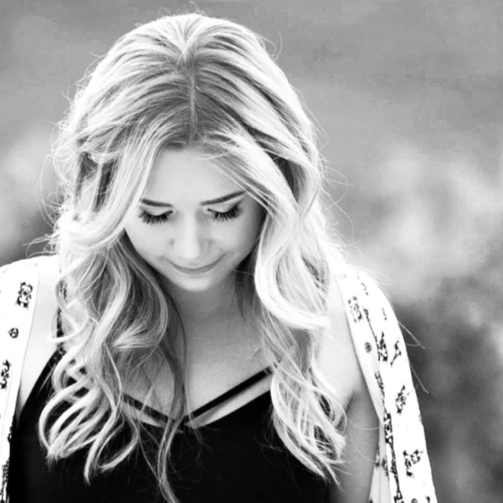 Meet your Posher, Alyssa